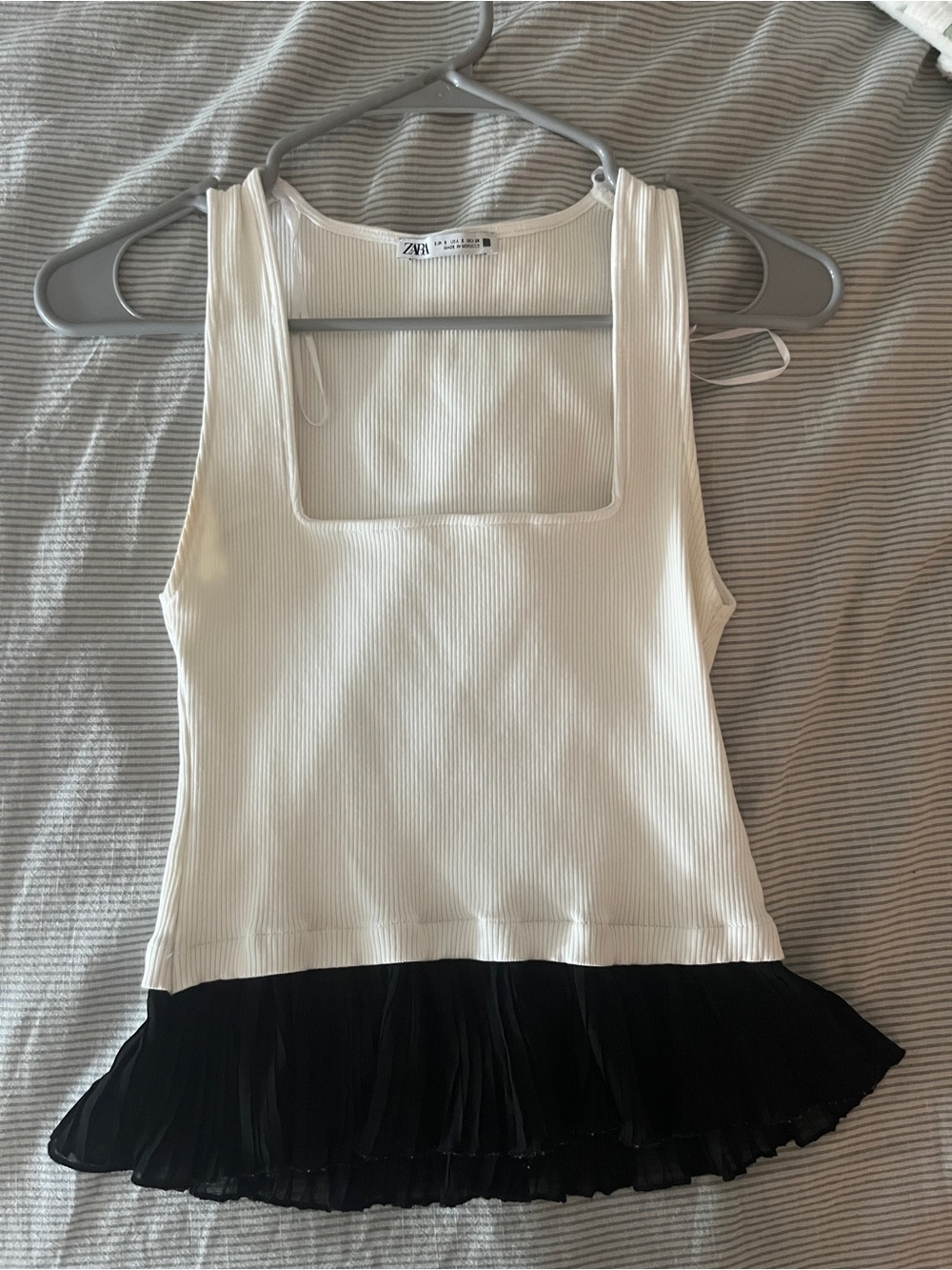 ZARA Cream Ribbed Square-Neck Tank with Black Pleated Hem